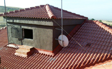 Cubierta de tejas aislada con hormigón